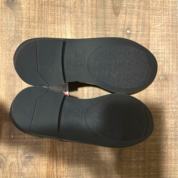 Zara boys patent dress shoes - Picture 3 of 3